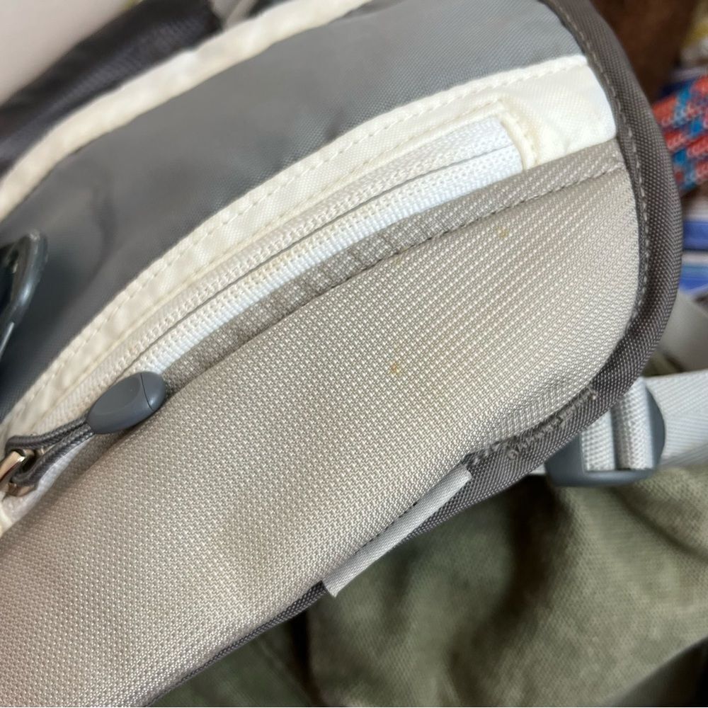 Camelbak Gray Hydration Pack OS - Picture 4 of 5